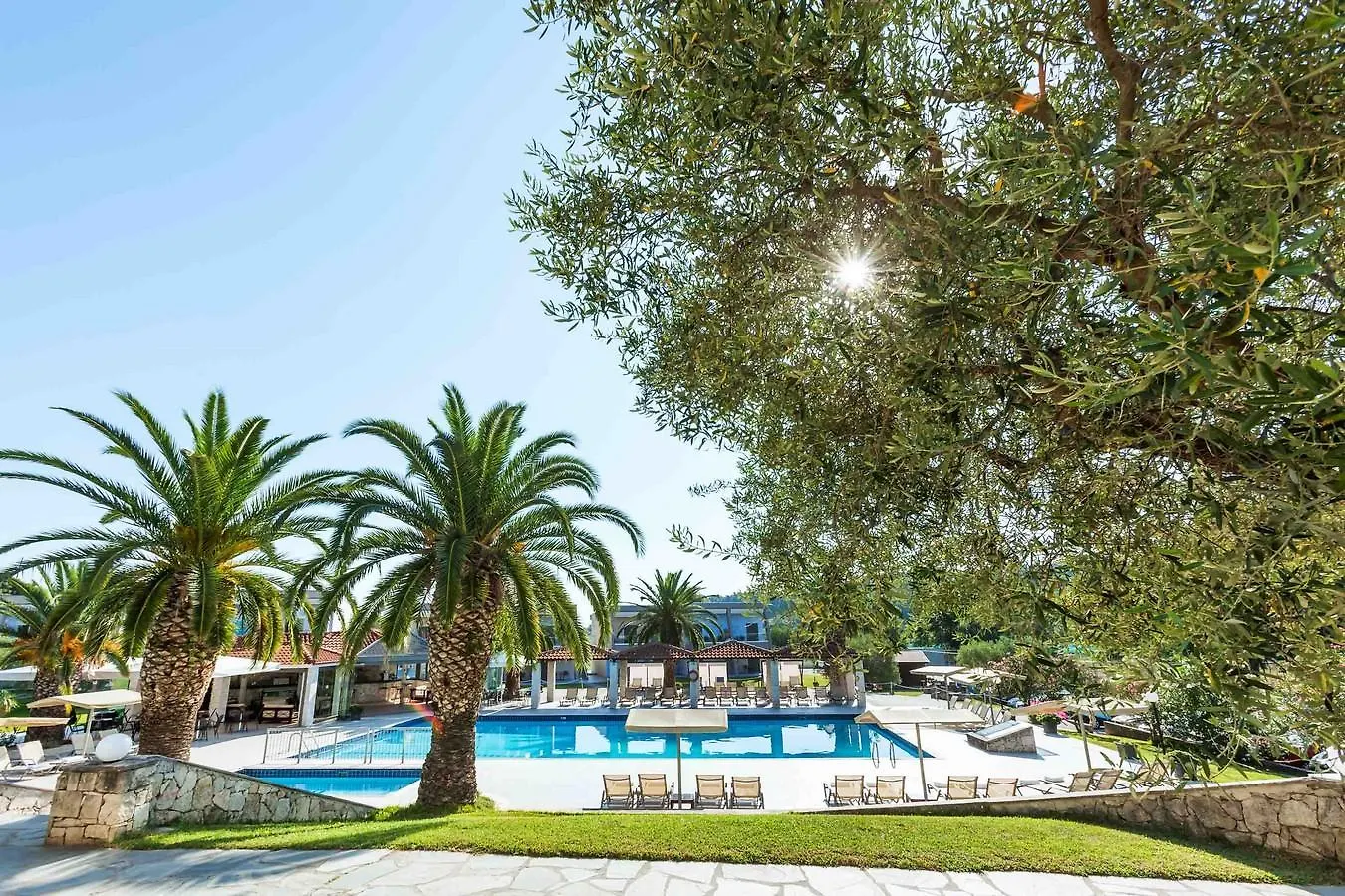 Iris Hotel Siviri