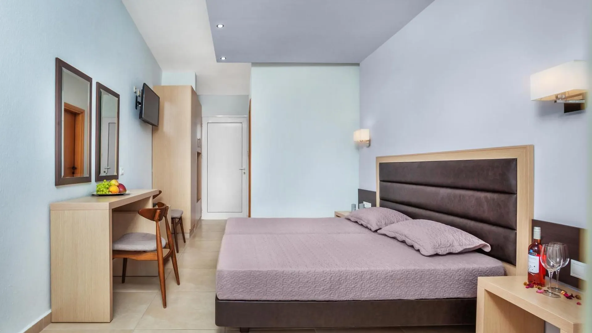 Iris Hotel Siviri