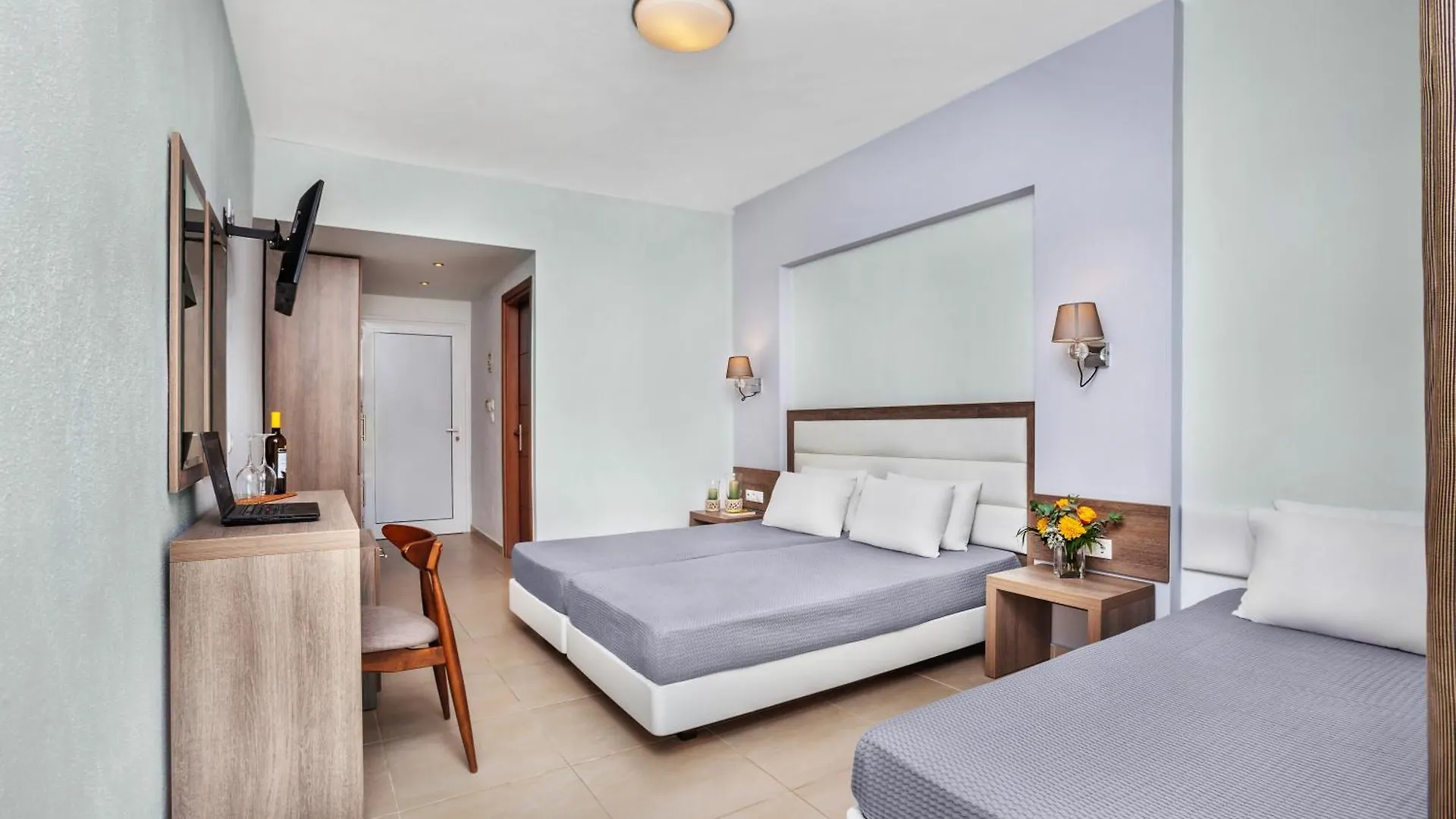 Iris Hotel Siviri