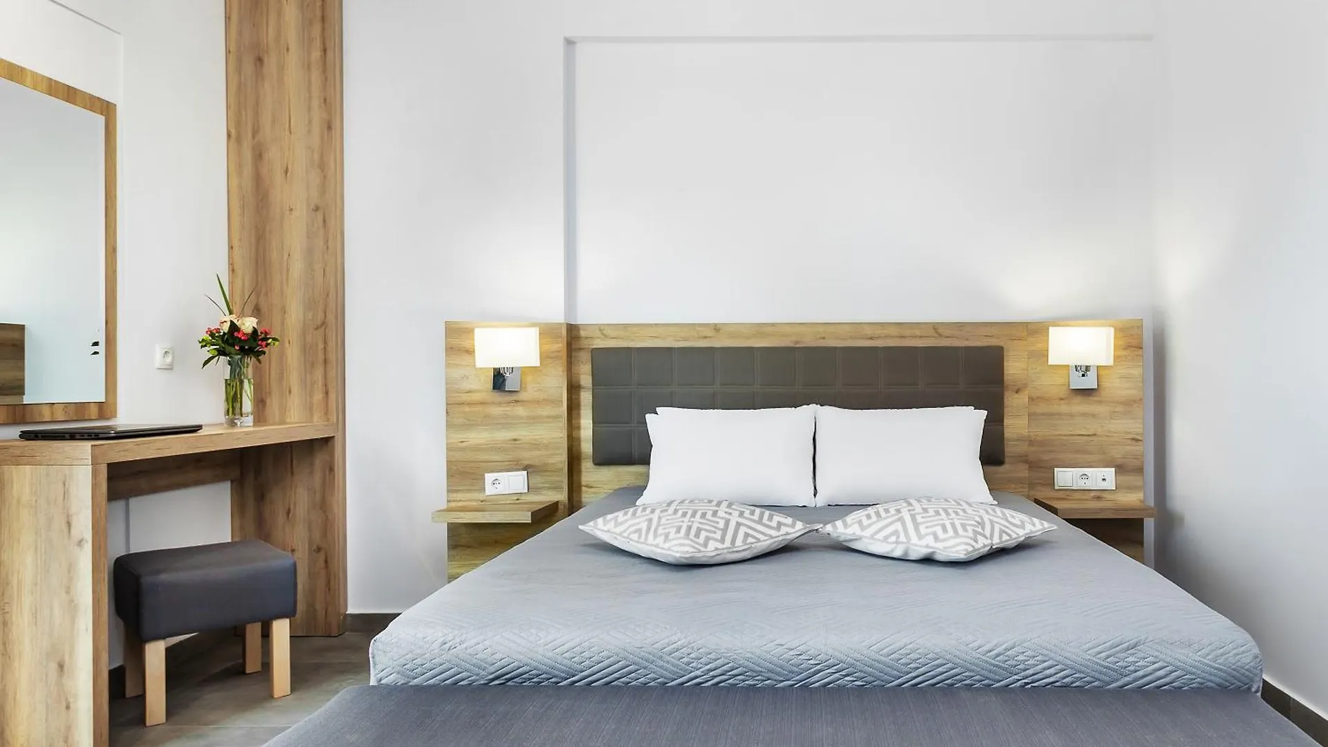 ***  Iris Hotel Siviri Greece