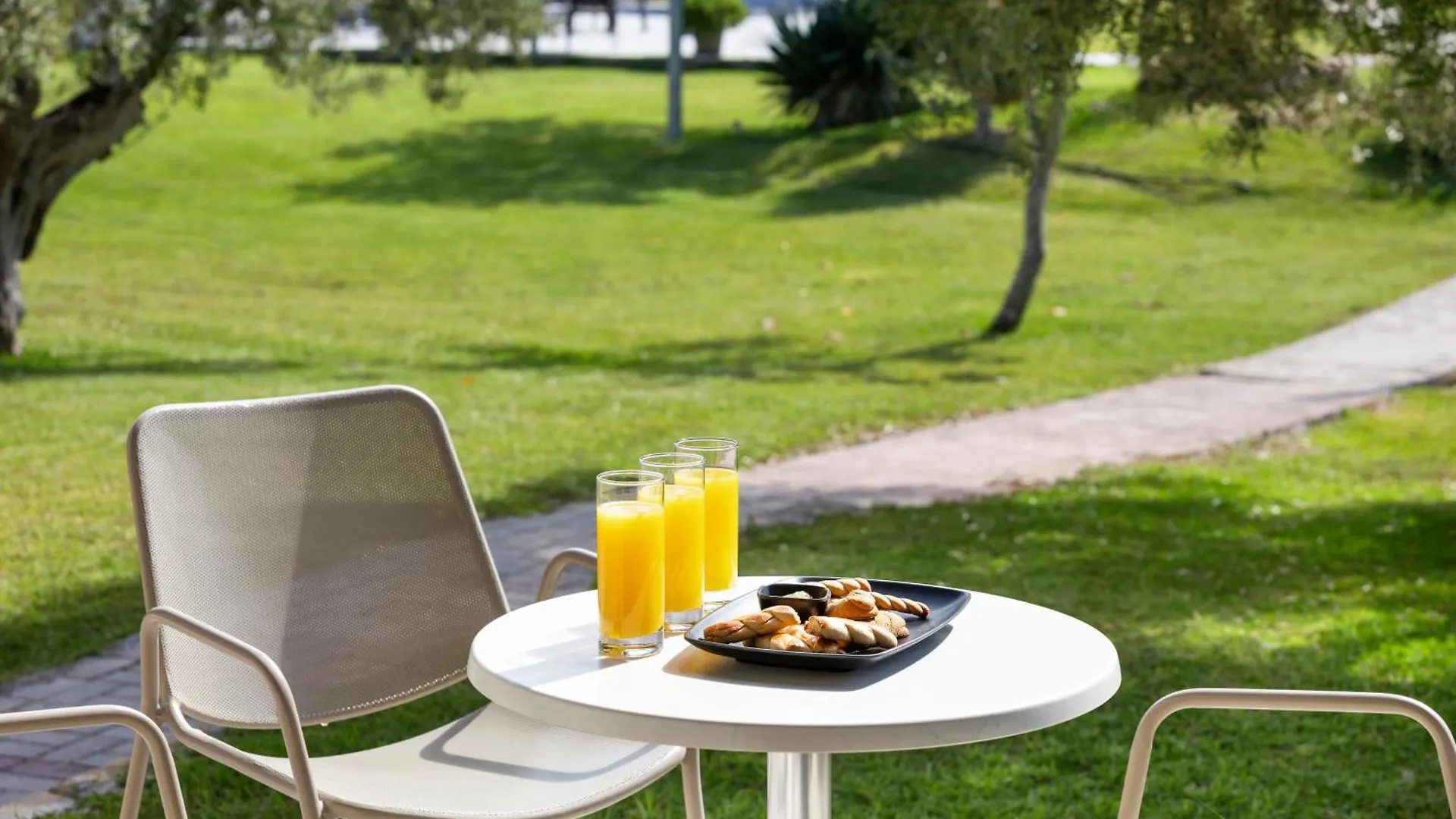 Iris Hotel Siviri